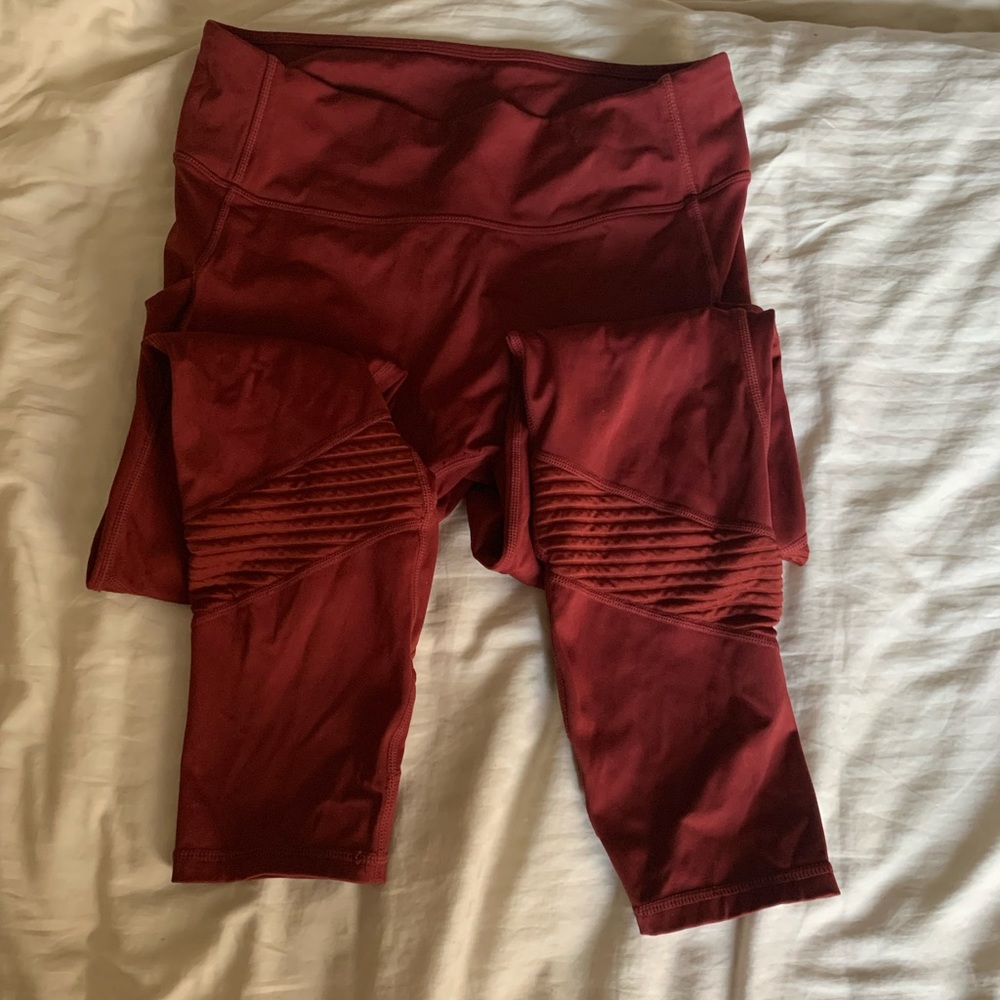 Fabletics Leggings Size XL with Pockets!